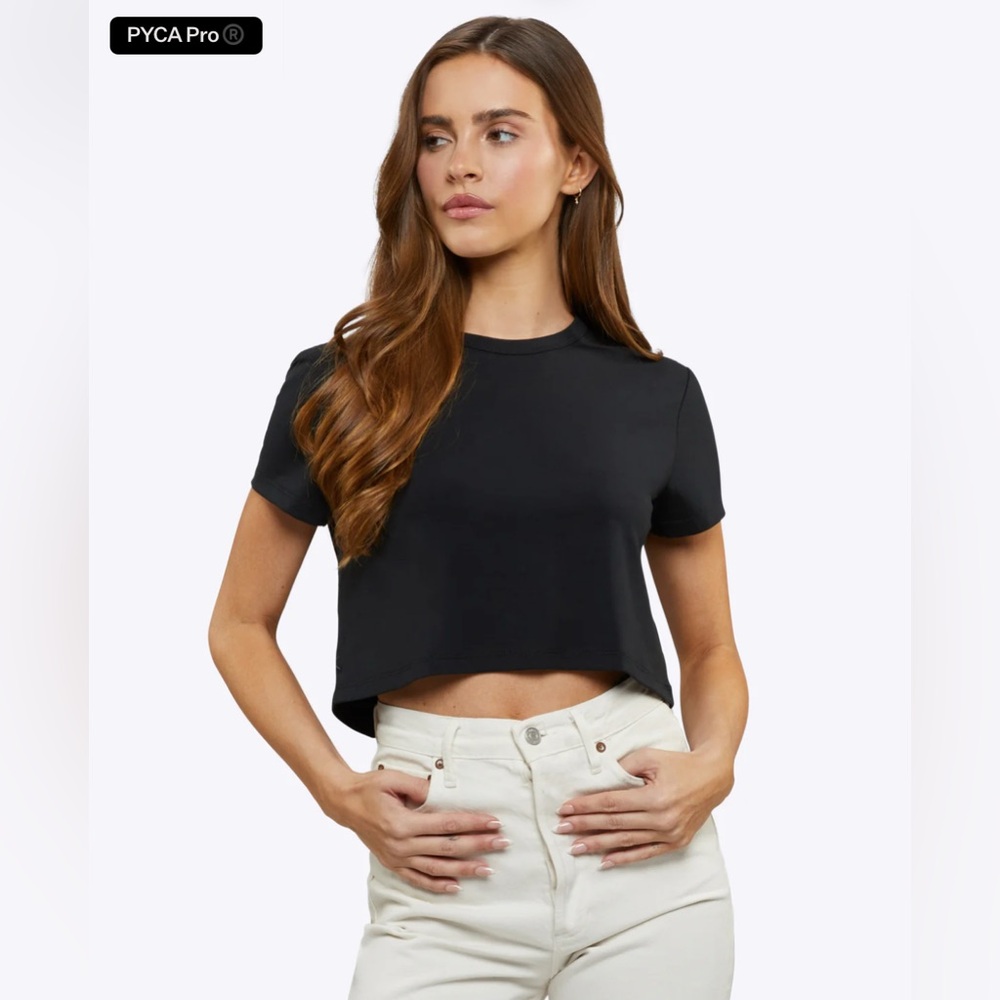 Cuts Almost Friday Tee Cropped Black Size Small